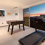 Kiki *